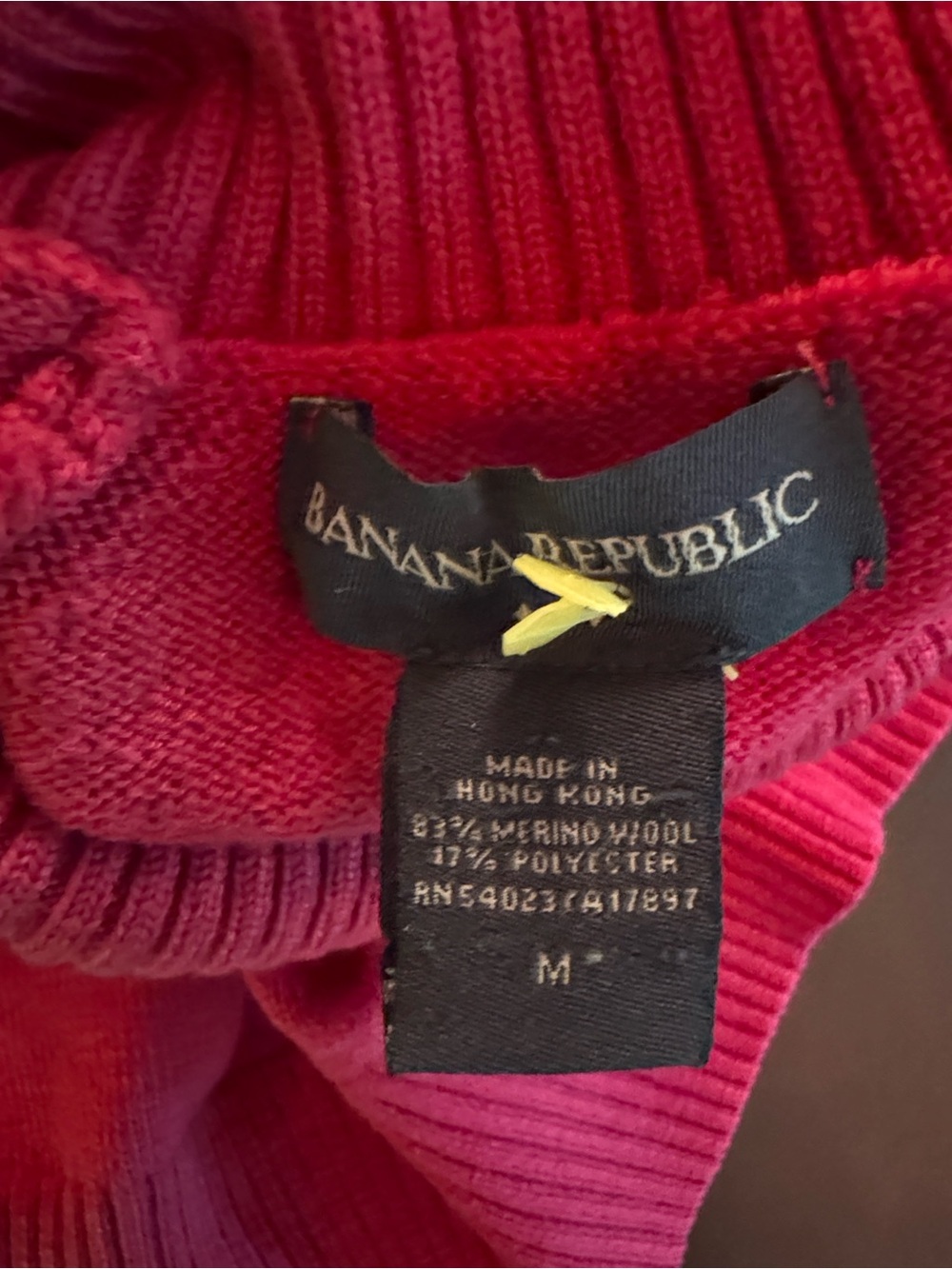 Banana Republic Women's Bright Pink Turtleneck Sweater - Picture 4 of 4